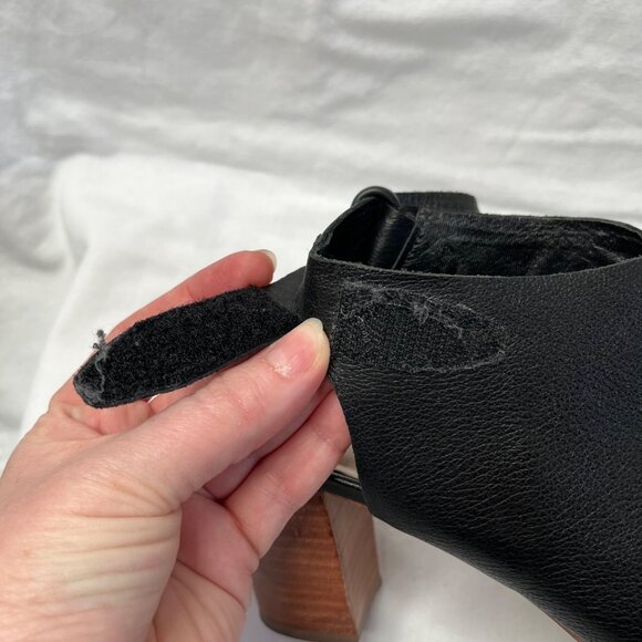 Loeffler Randall Black Leather Peep toe Block Heeled Sandals 9.5 B - Picture 4 of 13